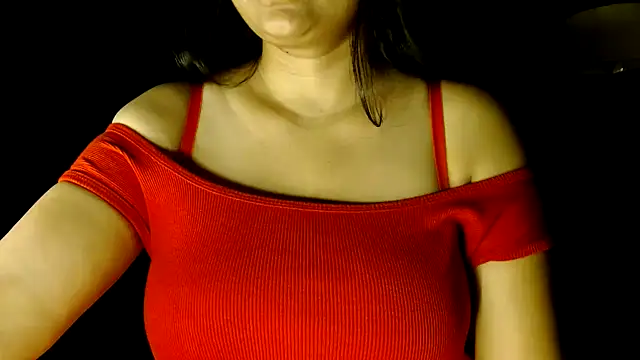 janifer001 online show from May 1, 4:45 pm