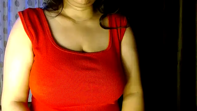 janifer001 online show from February 19, 12:29 am