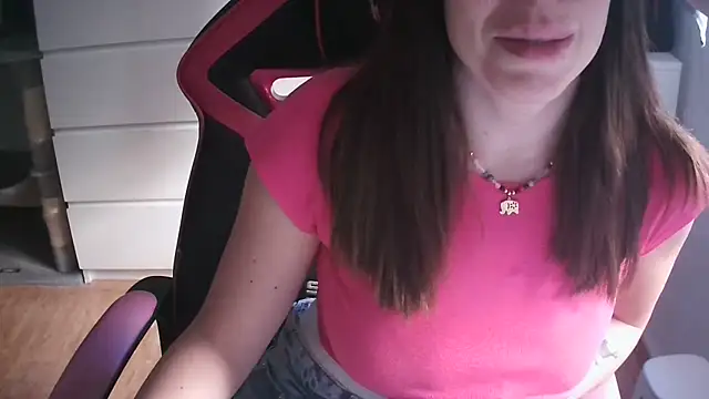 LunaGuerraxx online show from May 13, 7:37 am