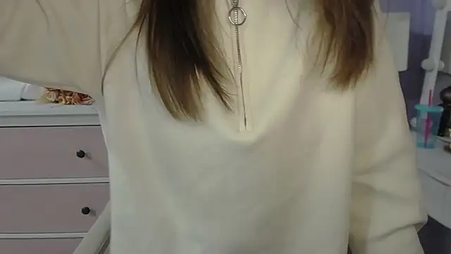 Snapshot of dirtyxEmily chatting on February 9, 7:39 am dirtyxEmily online show from February 9, 7:39 am