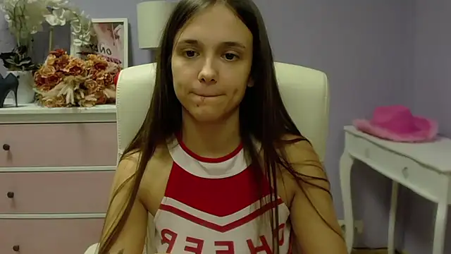 Snapshot of dirtyxEmily chatting on February 18, 11:00 am dirtyxEmily online show from February 18, 11:00 am