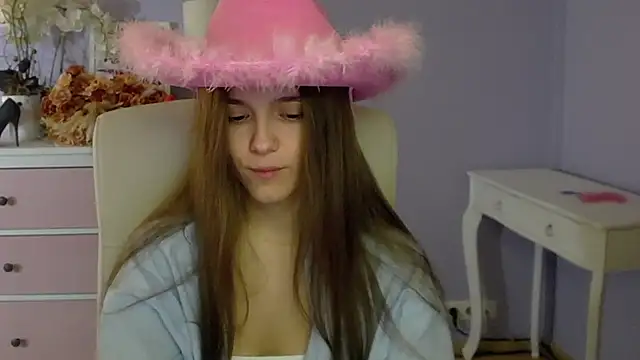 Snapshot of dirtyxEmily chatting on March 1, 7:41 am dirtyxEmily online show from March 1, 7:41 am