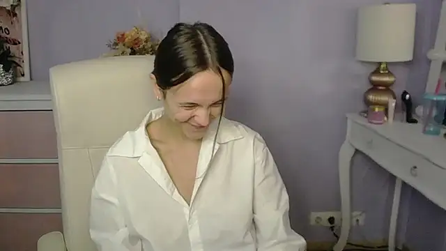 Snapshot of dirtyxEmily chatting on February 21, 8:05 am dirtyxEmily online show from February 21, 8:05 am