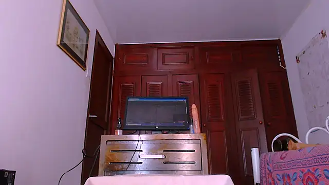 Snapshot of AngelBarbaro chatting on September 10, 8:30 pm AngelBarbaro online show from September 10, 8:30 pm