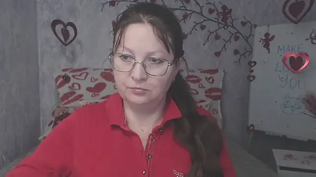 VanessaHotts online show from February 14, 6:24 am