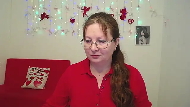 VanessaHotts online show from February 16, 6:12 am