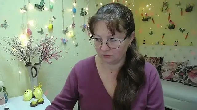 VanessaHotts online show from April 3, 5:03 am