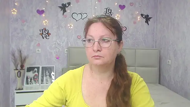Snapshot of VanessaHotts chatting on March 7, 6:46 am VanessaHotts online show from March 7, 6:46 am