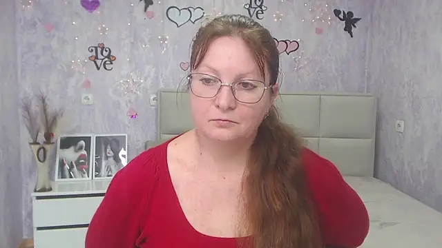 Snapshot of VanessaHotts chatting on March 7, 4:00 pm VanessaHotts online show from March 7, 4:00 pm