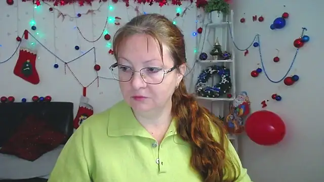 VanessaHotts online show from December 15, 6:08 am