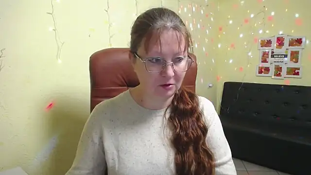 VanessaHotts online show from November 17, 6:06 am