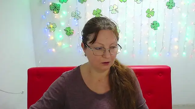 Snapshot of VanessaHotts chatting on March 14, 9:14 am VanessaHotts online show from March 14, 9:14 am