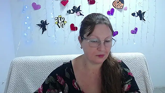 Snapshot of VanessaHotts chatting on February 21, 3:10 pm VanessaHotts online show from February 21, 3:10 pm