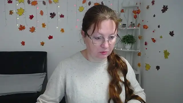 VanessaHotts online show from December 1, 6:03 am