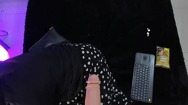 JulietaAlves online show from January 8, 11:16 am