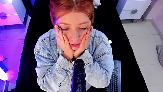 JulietaAlves online show from November 11, 10:54 am