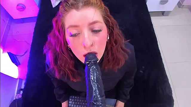 JulietaAlves online show from November 15, 11:25 am