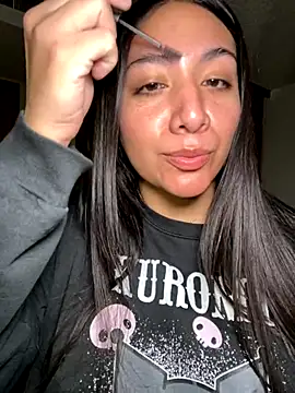 Snapshot of BustiBunny69 chatting on November 18, 2:49 am BustiBunny69 online show from November 18, 2:49 am