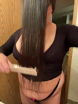 BustiBunny69 online show from January 12, 4:10 am