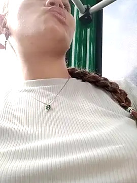 AnnieAndStefan online show from September 12, 1:33 pm