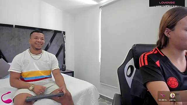 AnnieAndStefan online show from June 27, 3:40 pm