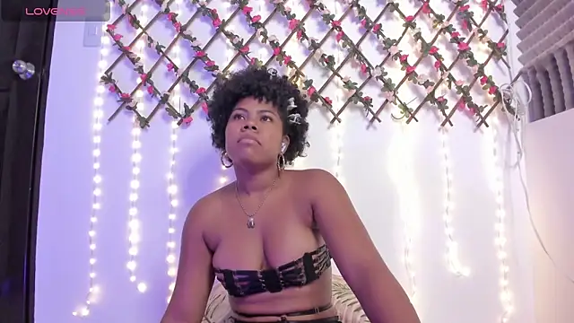 naughty ebonyy online show from May 18, 5:34 am