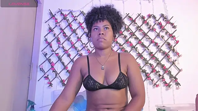 Snapshot of naughty_ebonyy chatting on July 1, 11:05 pm naughty ebonyy online show from July 1, 11:05 pm