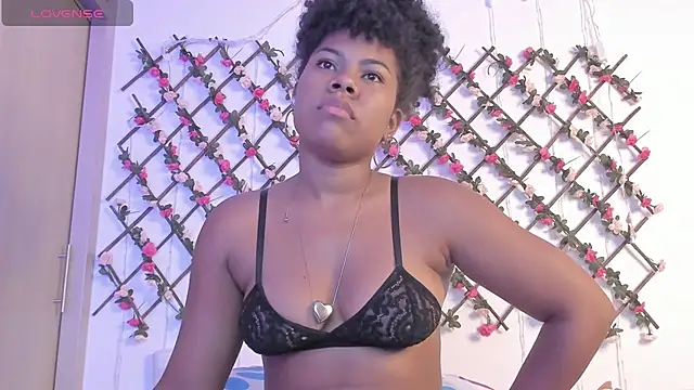 Snapshot of naughty_ebonyy chatting on July 10, 6:13 am naughty ebonyy online show from July 10, 6:13 am