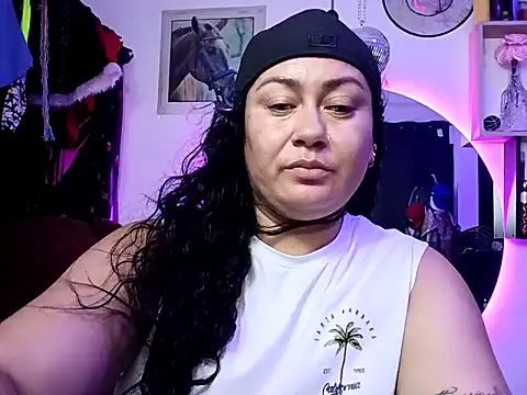 AliceFox Milf online show from March 29, 5:31 am