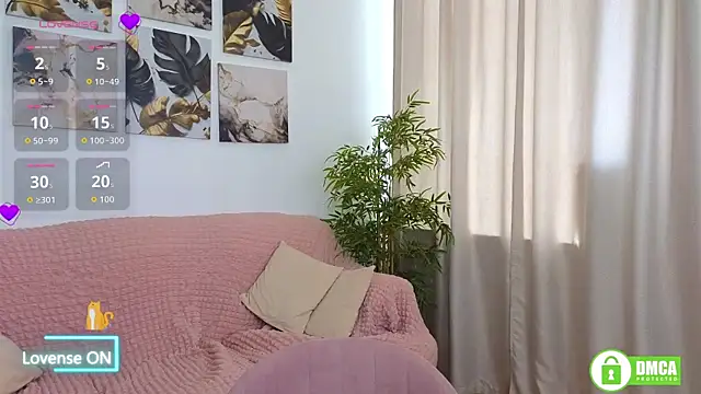 Snapshot of lady_bellaa chatting on September 15, 11:10 am lady bellaa online show from September 15, 11:10 am