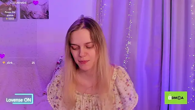 Snapshot of lady_bellaa chatting on February 12, 1:06 pm lady bellaa online show from February 12, 1:06 pm