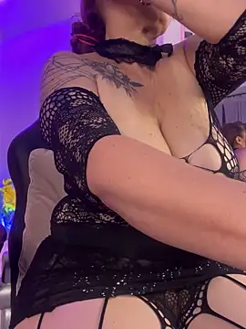 lonely shewolf online show from February 19, 10:31 pm