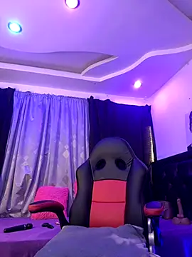 lonely shewolf online show from October 12, 3:46 pm