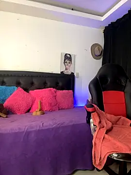 lonely shewolf online show from October 8, 4:19 pm