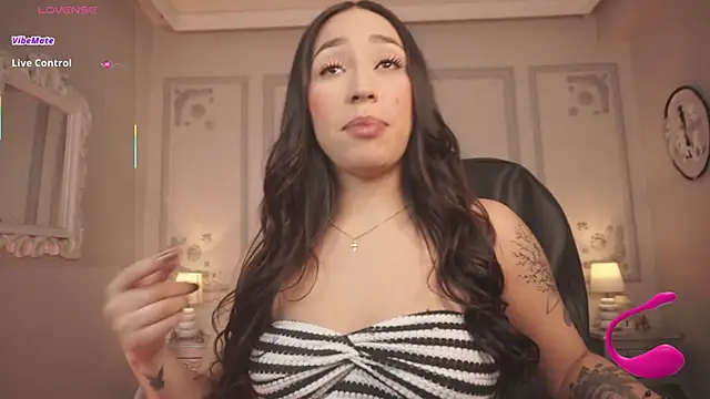 Snapshot of maggietime chatting on November 27, 7:47 pm maggietime online show from November 27, 7:47 pm