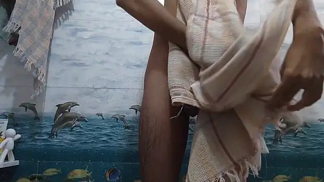 SkinnyTeeen online show from March 12, 6:39 am