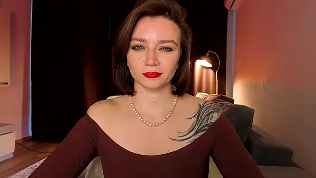 Shadow Passion online show from March 15, 7:15 am