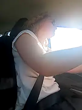 marilynecoquine online show from February 24, 1:23 pm