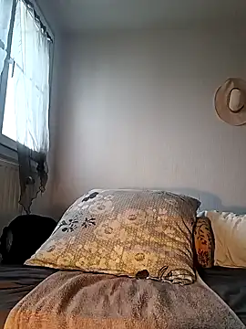 marilynecoquine online show from December 2, 10:24 am