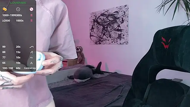 pale skin online show from October 26, 2:28 pm