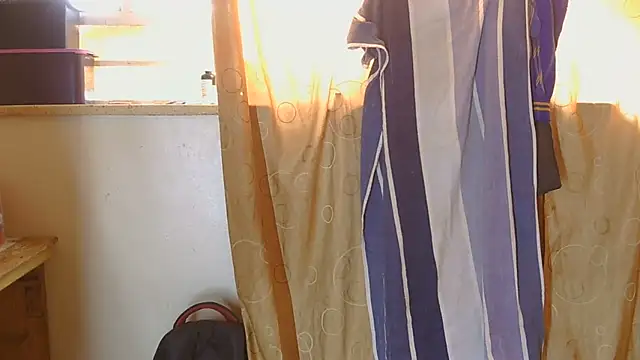AddictiveAssCurves online show from June 16, 9:53 am