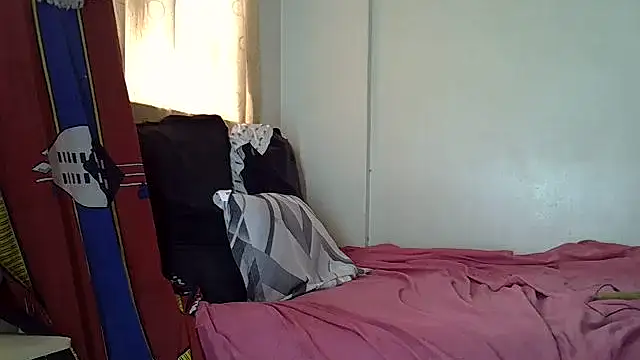 AddictiveAssCurves online show from February 26, 9:42 am