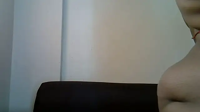 AddictiveAssCurves online show from April 28, 8:41 am