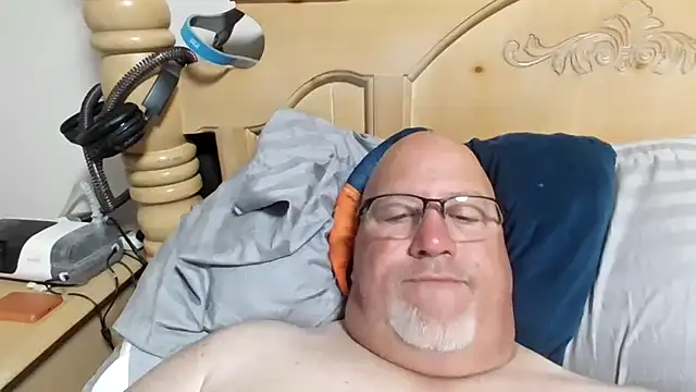 Snapshot of Bigbear0563 chatting on June 16, 5:02 pm Bigbear0563 online show from June 16, 5:02 pm