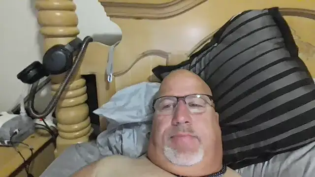 Bigbear0563 online show from September 19, 3:38 pm