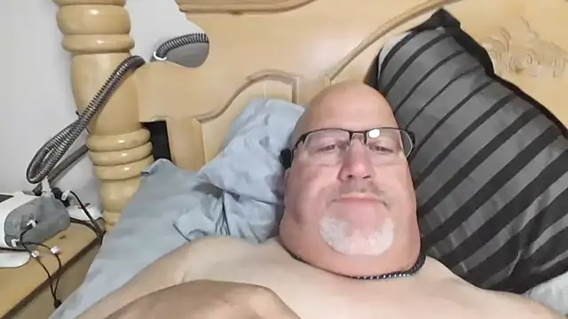 Bigbear0563 online show from October 29, 4:17 pm