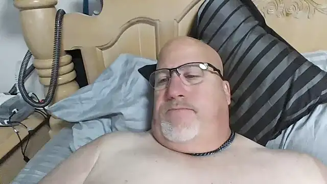 Bigbear0563 online show from October 15, 4:26 pm