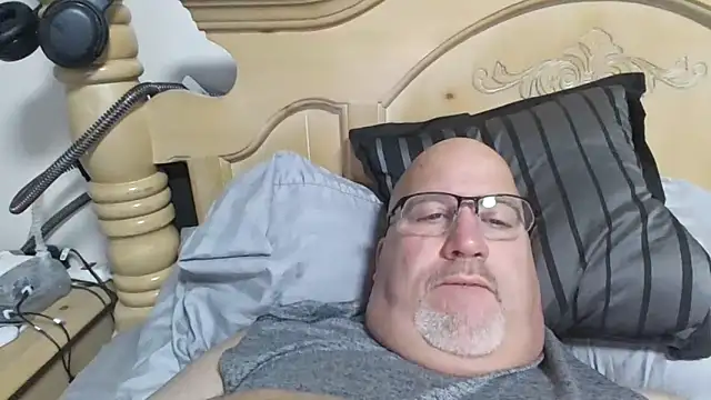 Bigbear0563 online show from November 14, 5:33 am