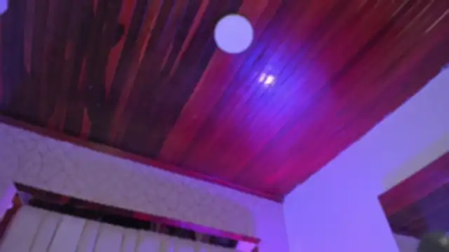 Emmily Savage online show from March 7, 12:21 pm