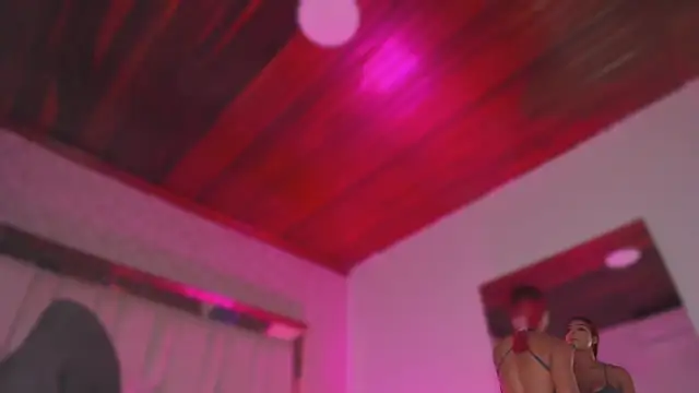 Emmily Savage online show from November 27, 11:43 am